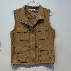 Travelsmith Women’s vest size M
